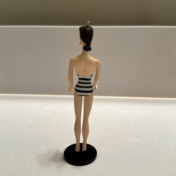 Brunette Debut 1959 Barbie Ornament 1995 - Picture 6 of 9